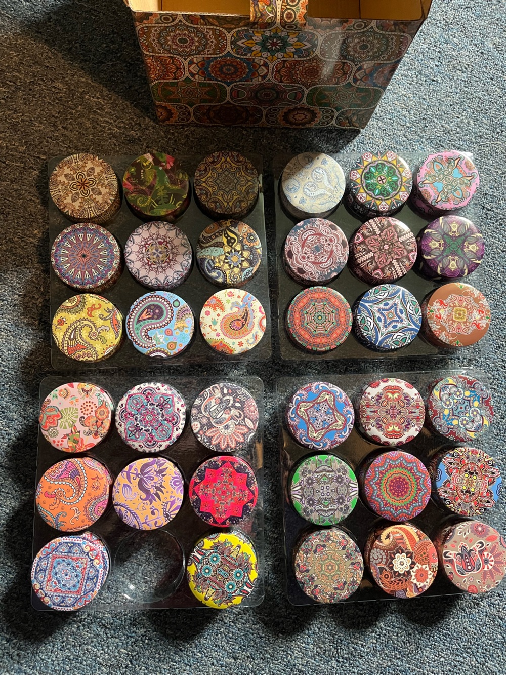 35 Scented Soy Wax Candles in Variety of scents and patterned tins